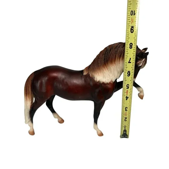 Breyer Horse #918 Promenade Chestnut Andalusian Legionario - Picture 14 of 15